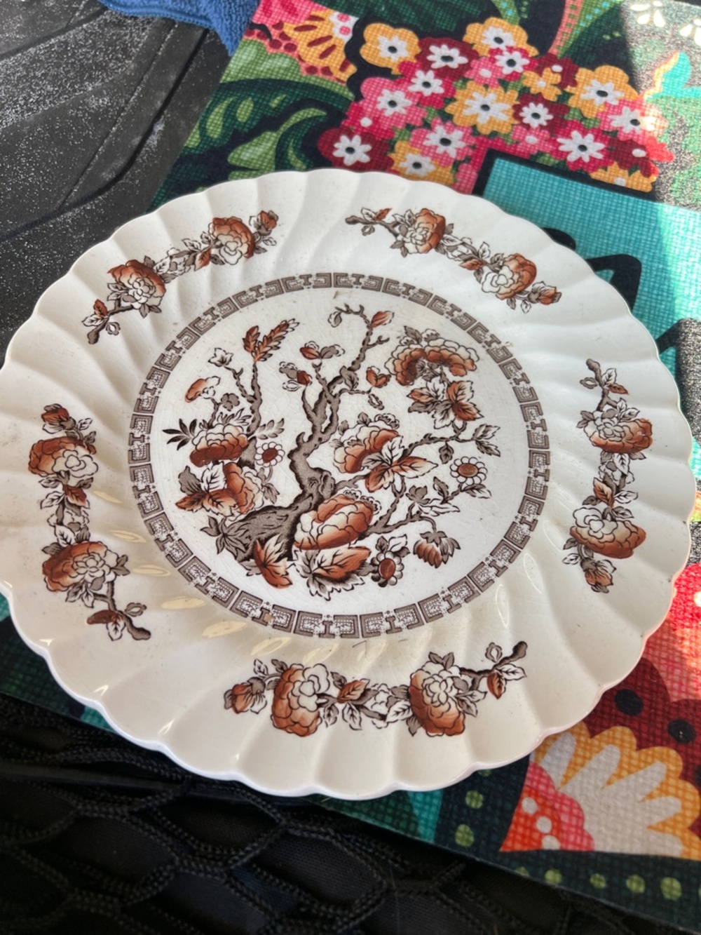 Vintage Myott dynasty Floral Scalloped antique Plate - Brown & White